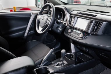 Vinnitsa, Ukrayna - 10 Ocak 2018. Toyota Rav 4 konsept otomobil - içinde iç