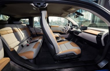 20 Ocak, 2018 - Vinnitsa, Ukrayna. BMW i3 elektrikli araç modeli sunum showroom - içinde iç