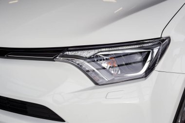 Vinnitsa, Ukrayna - 10 Ocak 2018. Toyota Rav 4 konsept otomobil - Far