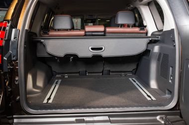 Vinnitsa, Ukrayna - 10 Ocak 2018. Toyota Land Cruise Prado konsept otomobil - gövde