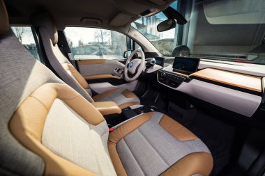20 Ocak, 2018 - Vinnitsa, Ukrayna. BMW i3 elektrikli araç modeli sunum showroom - içinde iç
