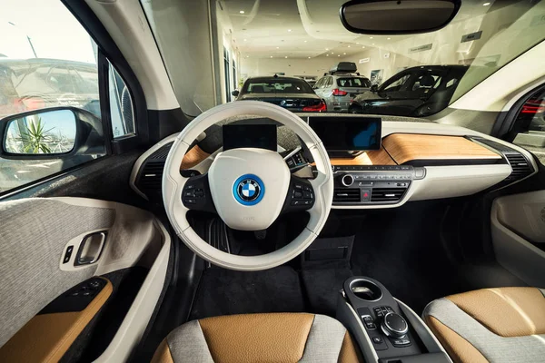 20 stycznia 2018 r - winnicy, Ukraina. BMW i3 pojazd elektryczny model prezentacji w salonie - wnętrza wewnątrz — Zdjęcie stockowe