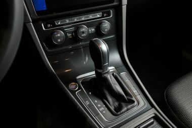 19 Ocak, 2018 - Vinnitsa, Ukrayna. Volkswagen Vw Golf sunu showroom - içinde iç
