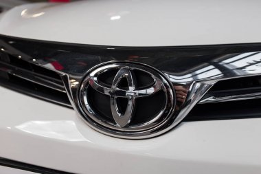 Vinnitsa, Ukrayna - 10 Ocak 2018. Toyota Corolla konsept otomobil - logo