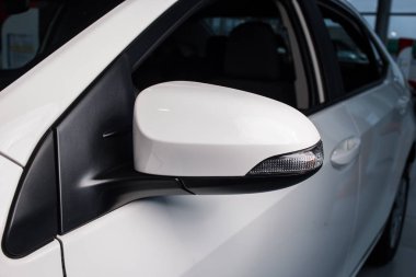 Vinnitsa, Ukrayna - 10 Ocak 2018. Toyota Corolla konsept otomobil - yan ayna