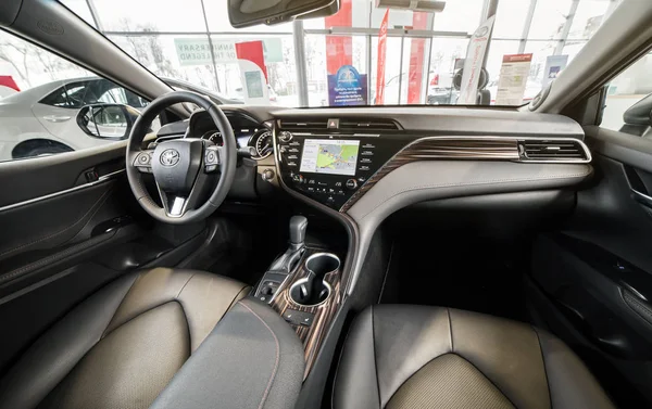 Vinnitsa, Oekraïne - maart 18, 2018. Toyota Camry conceptauto - interieur binnen — Stockfoto