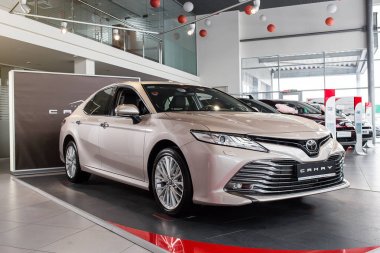 Vinnitsa, Ukrayna - 18 Mart 2018. Toyota Camry konsept otomobil - sunu showroom