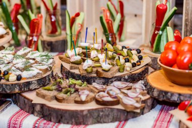 tatil Büfe masa farklı kanepe, sandviç, sna tarafından servis