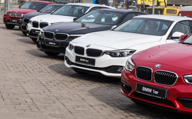 Vinnitsa, Ukrayna - 31 Mart 2018. BMW konsept otomobil - sunu showroom