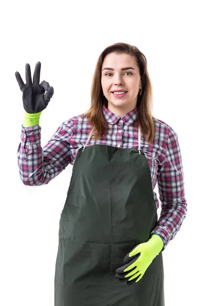 Portret van lachende vrouw professionele tuinman of bloemist in schort geïsoleerd op witte achtergrond — Stockfoto