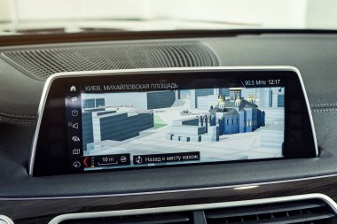 24 Nisan, 2018 - Vinnitsa, Ukrayna. BMW 750i konsept otomobil - içinde iç