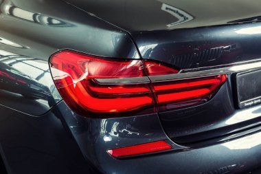 24 Nisan, 2018 - Vinnitsa, Ukrayna. BMW 750i konsept otomobil - stop lambası