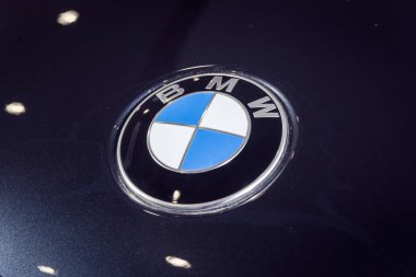 24 Nisan, 2018 - Vinnitsa, Ukrayna. BMW 750i konsept otomobil - logo