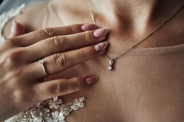 Mañana Novia Cuando Ella Lleva Hermoso Vestido Mujer Preparándose Antes — Foto de Stock