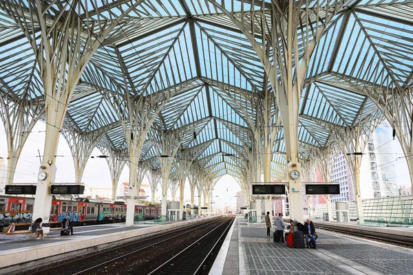 Lisboa Portugal Dezembro 2018 Arquitetura Moderna Estação Ferroviária Oriente Gare — Fotografia de Stock