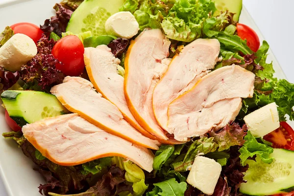 Plantaardige Verse Salade Met Gerookte Kip — Stockfoto