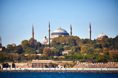 Eminonu, İstanbul, Türkiye 'deki Sultan Ahmet parkındaki Ayasofya Müzesi (Ayasofya Sophia)