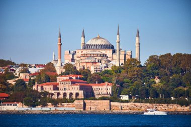Eminonu, İstanbul, Türkiye 'deki Sultan Ahmet parkındaki Ayasofya Müzesi (Ayasofya Sophia)