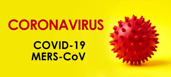 Napis Coronavirus Żółtym Tle Światowa Organizacja Zdrowia Who Wprowadziła Nową — Zdjęcie stockowe