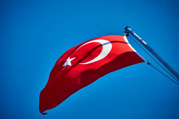 Turkish Flag Waving Blue Sky Istanbul Turkey — Stock Photo, Image