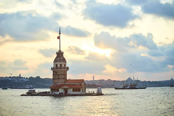 Fiery Sunset Bosphorus Famous Maiden Tower Kiz Kulesi Turkish Also — Stock Photo, Image