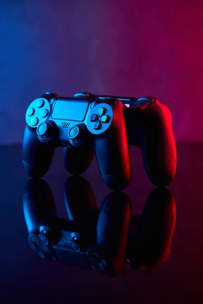 Pengontrol Permainan Joystick Video Game Atau Gamepad Atas Meja Tutup — Stok Foto