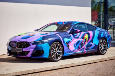 Vinnitsa, Ukrayna - 07 Ağustos 2019. Yeni BMW M850i, model yıl 2019