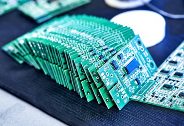 Mikroçipli ve transistörlü yeşil sistem kartları. Mikroçip Üretimi, Nano Bilgisayar Teknolojisi ve Üretim Teknolojisi