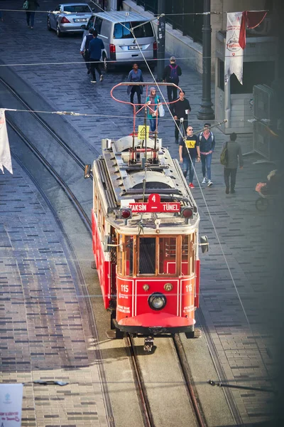 Istanbul Turquie Octobre 2019 Tram Rouge Traditionnel Nostalgique Beyoglu Ligne — Photo