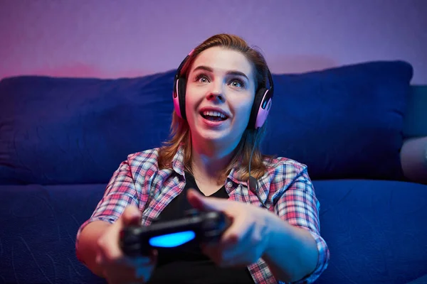 Portrait Crazy Playful Gamer Enjoying Playing Video Games Playstation Indoors — Stock Photo, Image