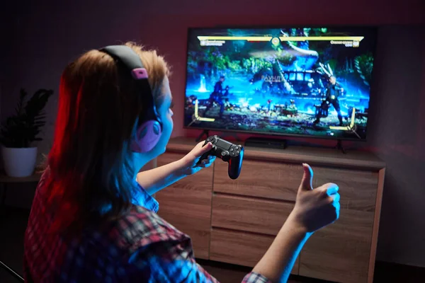 Portrait Crazy Playful Gamer Enjoying Playing Video Games Playstation Indoors — Stock Photo, Image