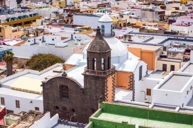 Bulutlu bir günde Santa Ana Katedrali 'nden Las Palmas de Gran Canaria' ya bakın, Kanarya Adaları, İspanya