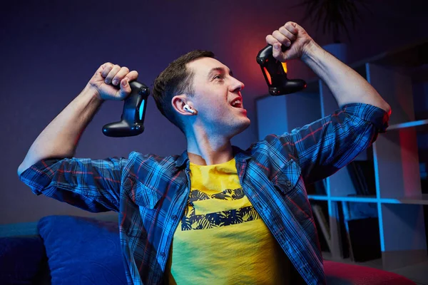 Portrait Crazy Playful Gamer Enjoying Playing Video Games Playstation Indoors — Stock Photo, Image