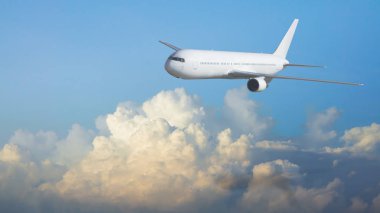 Gökyüzü mavi ve sarı Cloud sabah hava uçak anında