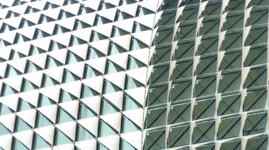 soyut üçgen katlanmış desen beyaz degrade