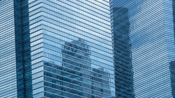 Außen Muster blaue Glaswand moderne Gebäude — Stockfoto