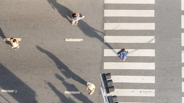 Vista Aérea Vista Superior Con Gente Caminando Zona Negocios Con —  Fotos de Stock