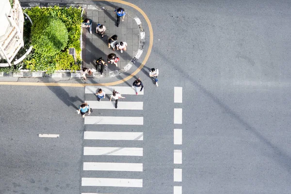 Luchtfoto Bovenaanzicht Met Mensen Lopen Business Area Met Voetgangers Straat — Stockfoto