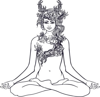 Geyik boynuzları Yoga lotus meditasyon poz oturan tanrıça. Çelenk çiçekler ve bitkiler ile orman perisi. Dövme, boyama. El çekilmiş çiçek zentangle desen. Boho chic Hipster hippi tasarım. Vektör