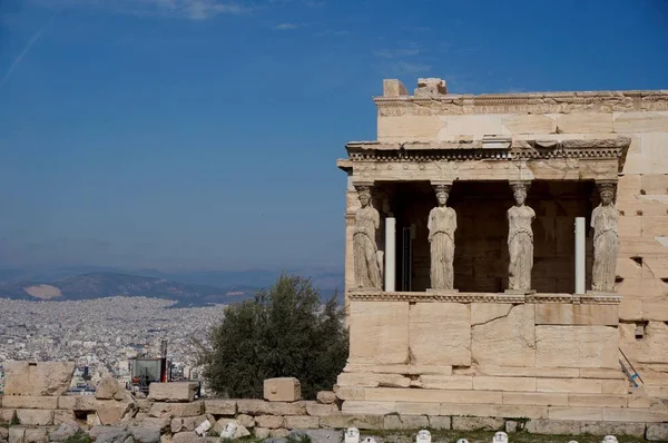 Caryatids Akropol