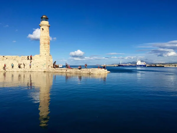 Deniz feneri, Yansımalar