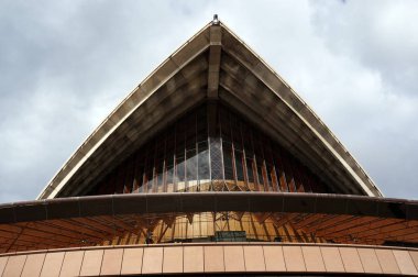 Sydney Opera Binası