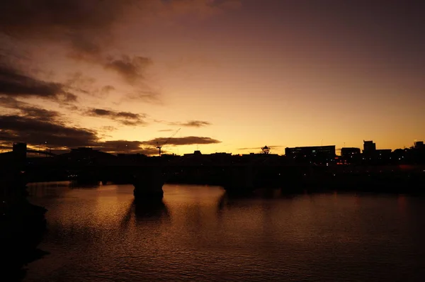 Cielo atardecer y reflejos — Foto de Stock