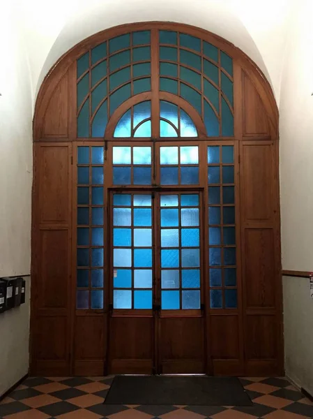 Dekorasyon, eski ahşap kapı mavi