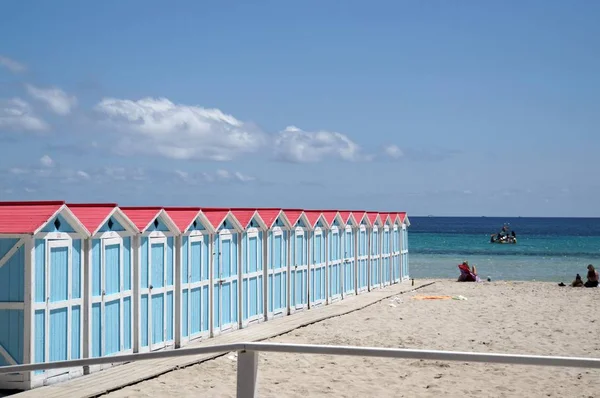 Mondello plaj kulübe