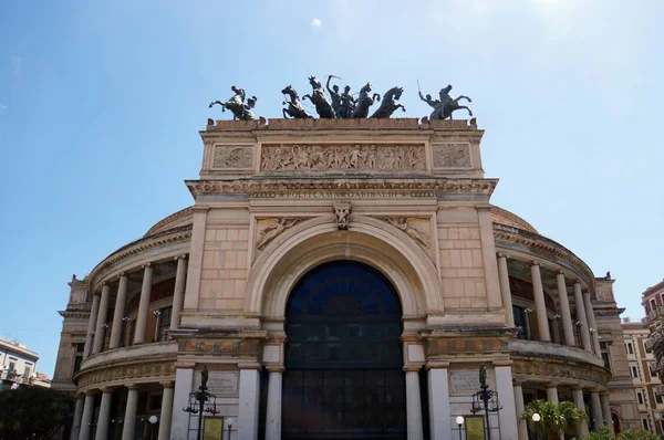 Politeama Theatre in Palermo — Stock Photo, Image