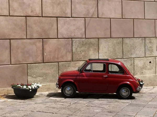 Klasyczny włoski rocznika samochodu — Zdjęcie stockowe