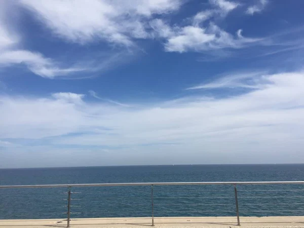 Vista al mar desde la terraza — Foto de Stock