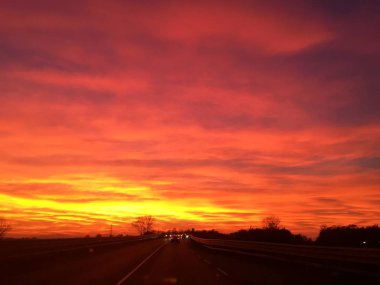 Dramatik gökyüzü günbatımı (29 Ekim 2017)