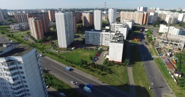 Antenowe architektura, dróg ulic i apartamenty w Moskwie — Wideo stockowe